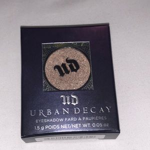 BRAND NEW URBAN DECAY EYESHADOW